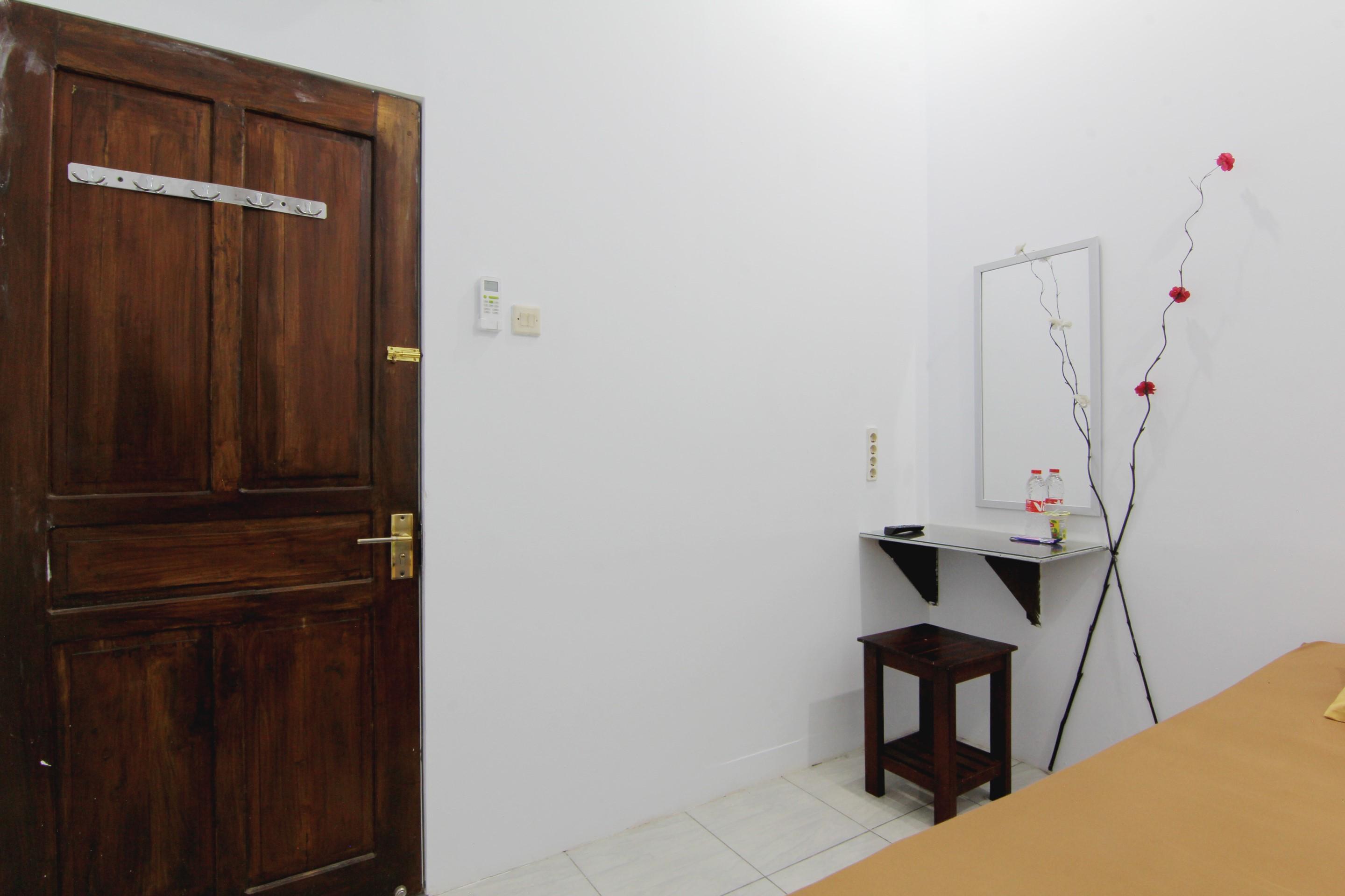 Tiga Dua Homestay Yogyakarta Exterior foto