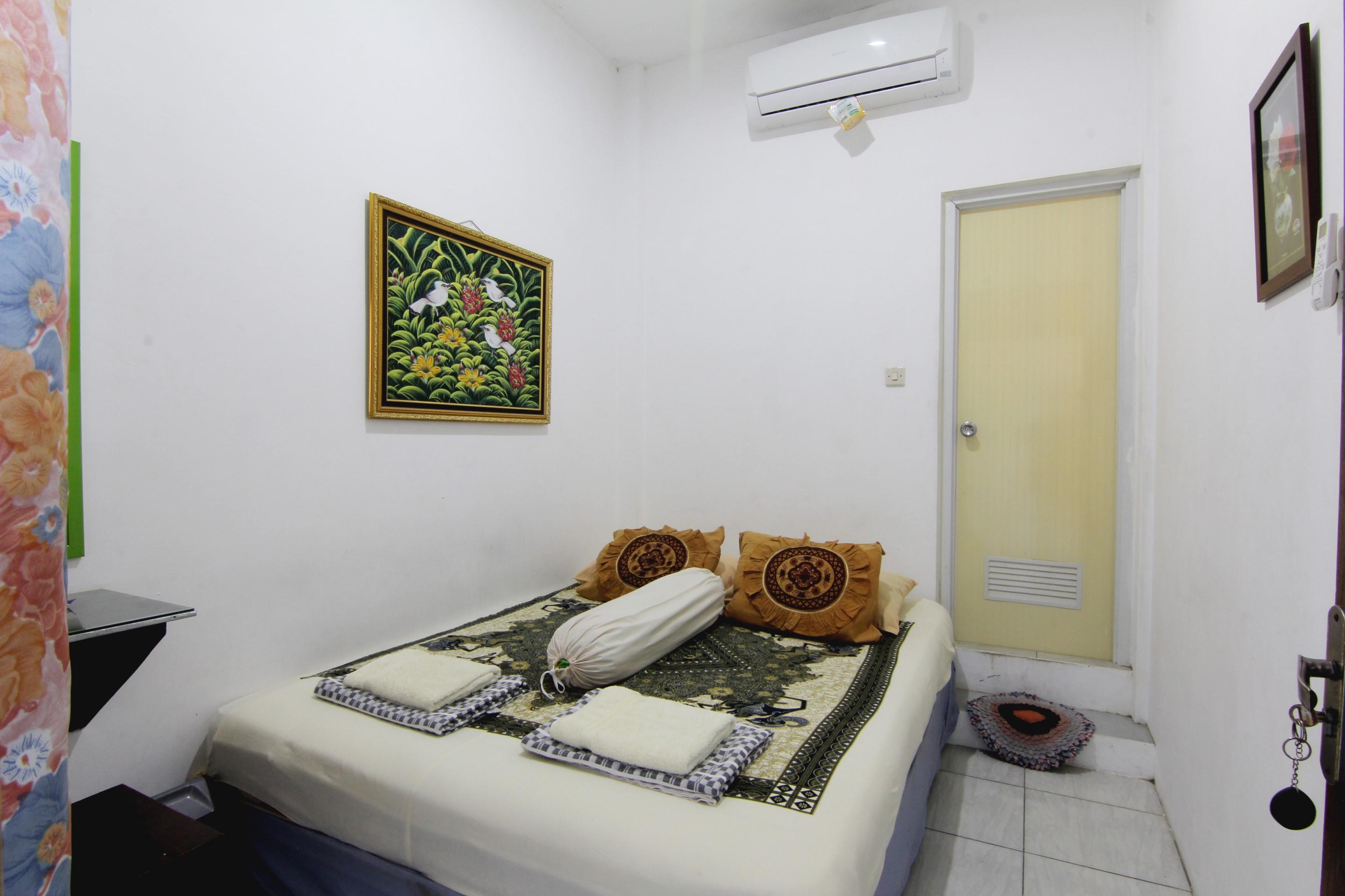 Tiga Dua Homestay Yogyakarta Exterior foto