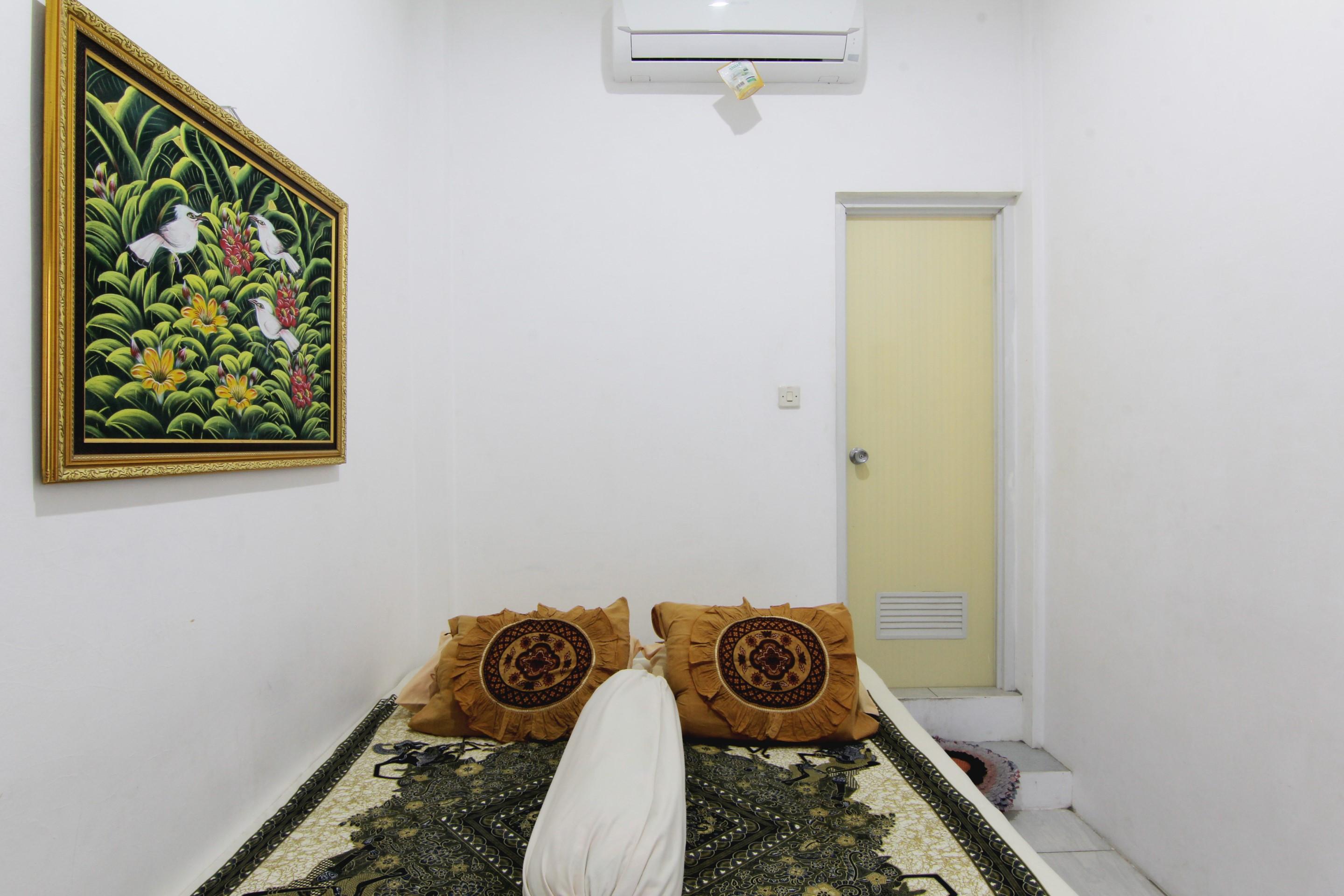 Tiga Dua Homestay Yogyakarta Exterior foto