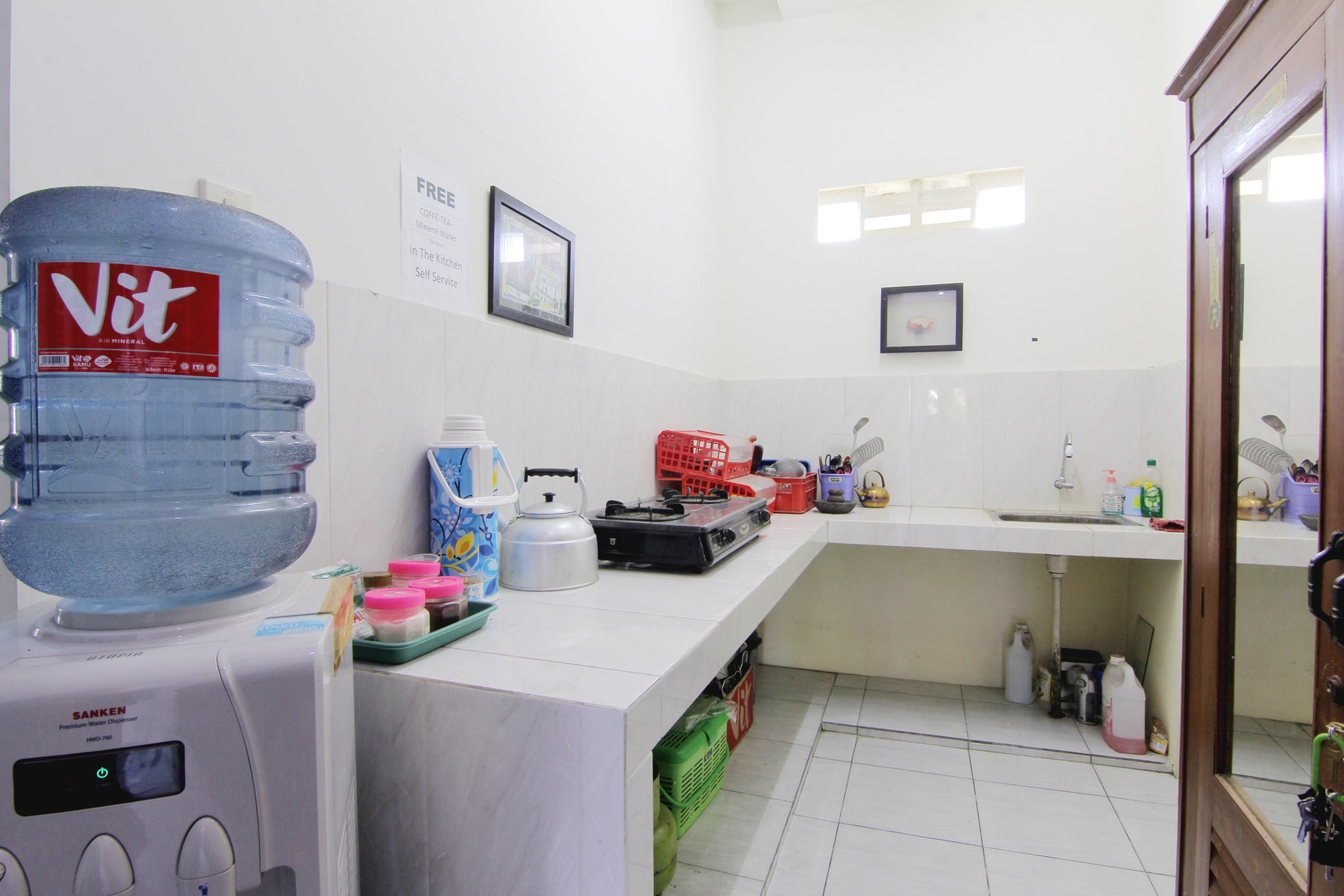 Tiga Dua Homestay Yogyakarta Exterior foto